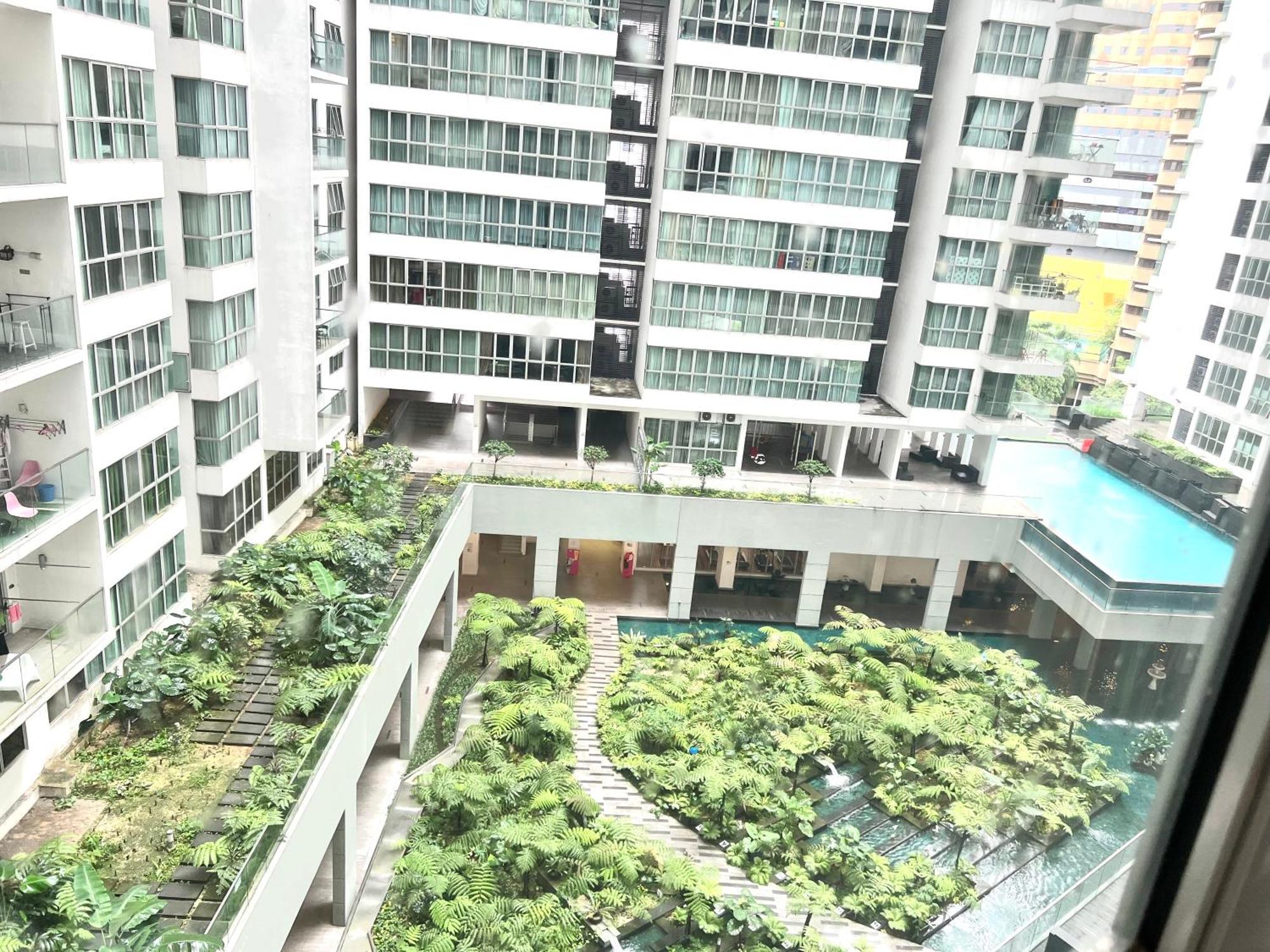 Regalia Service Suites Klcc Skypool Kuala Lumpur Exterior photo