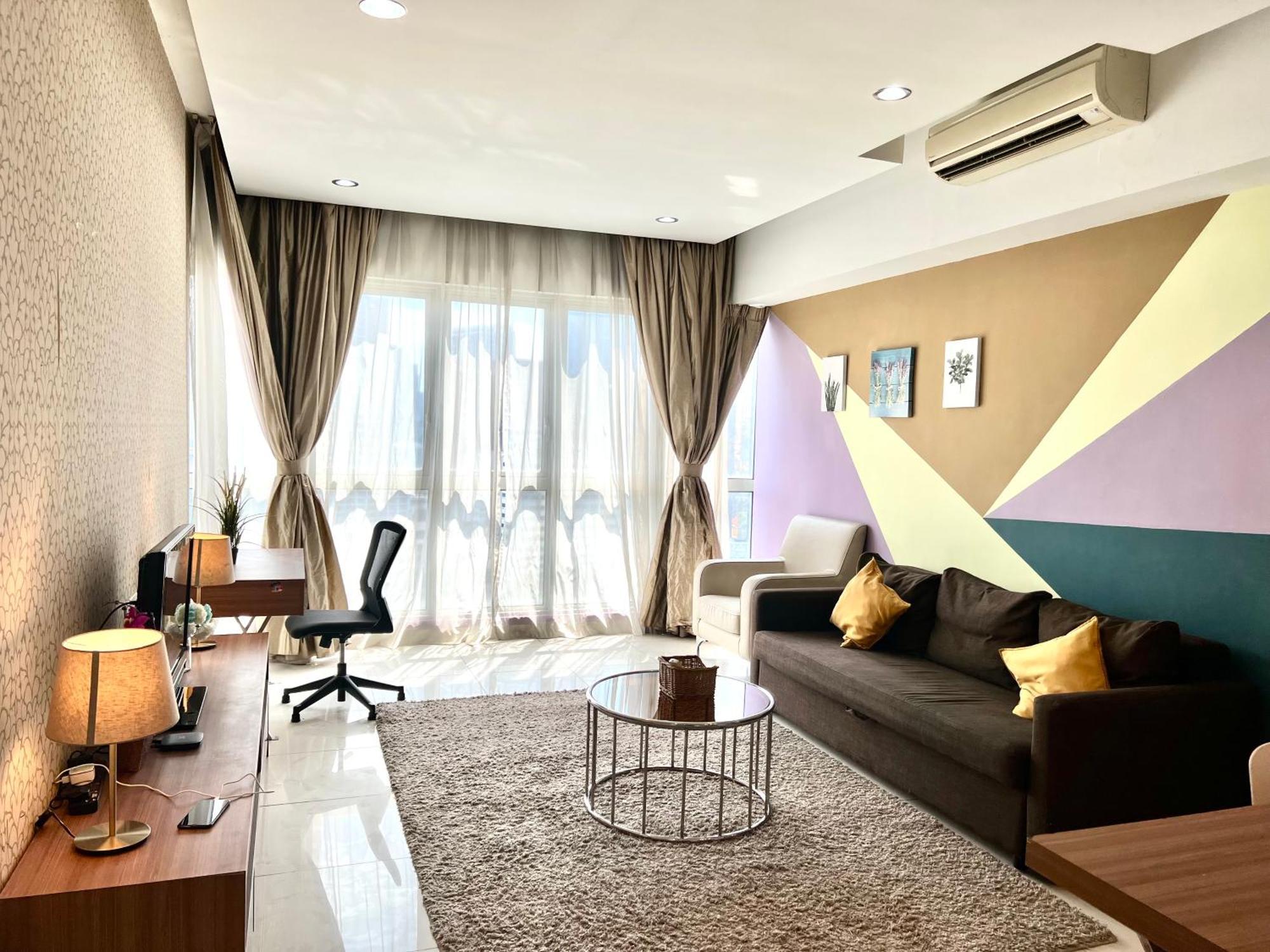 Regalia Service Suites Klcc Skypool Kuala Lumpur Exterior photo