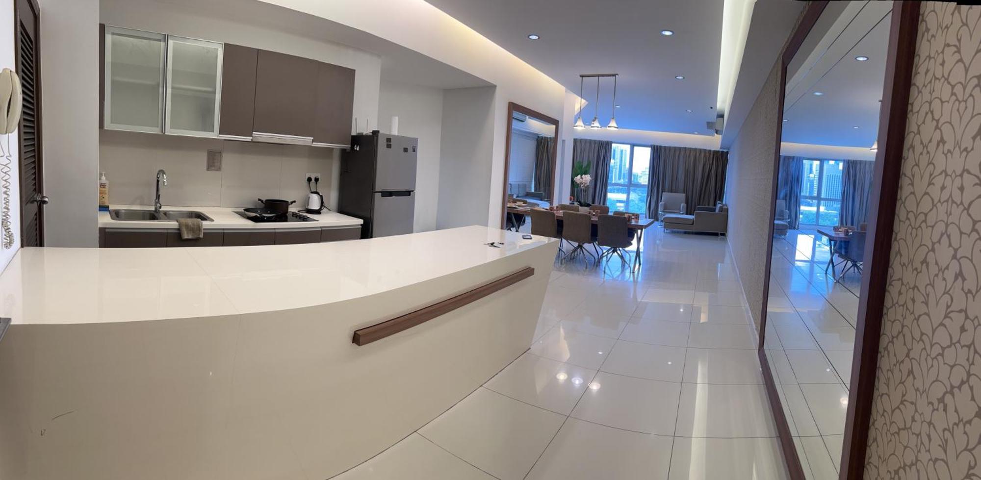 Regalia Service Suites Klcc Skypool Kuala Lumpur Room photo